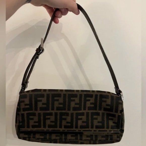 vintage fendi baguette bag